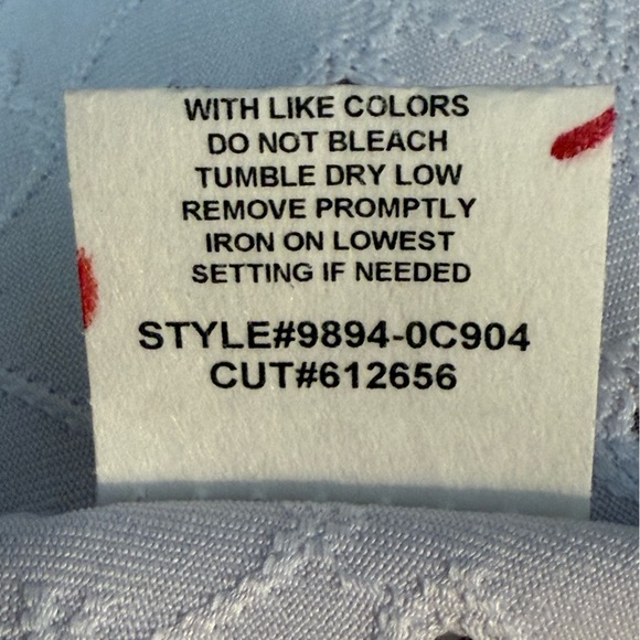 🆕LISTING🆕 Pebble and Stone eyelet cap sleeve blouse with peek-a-boo back - Picture 7 of 8